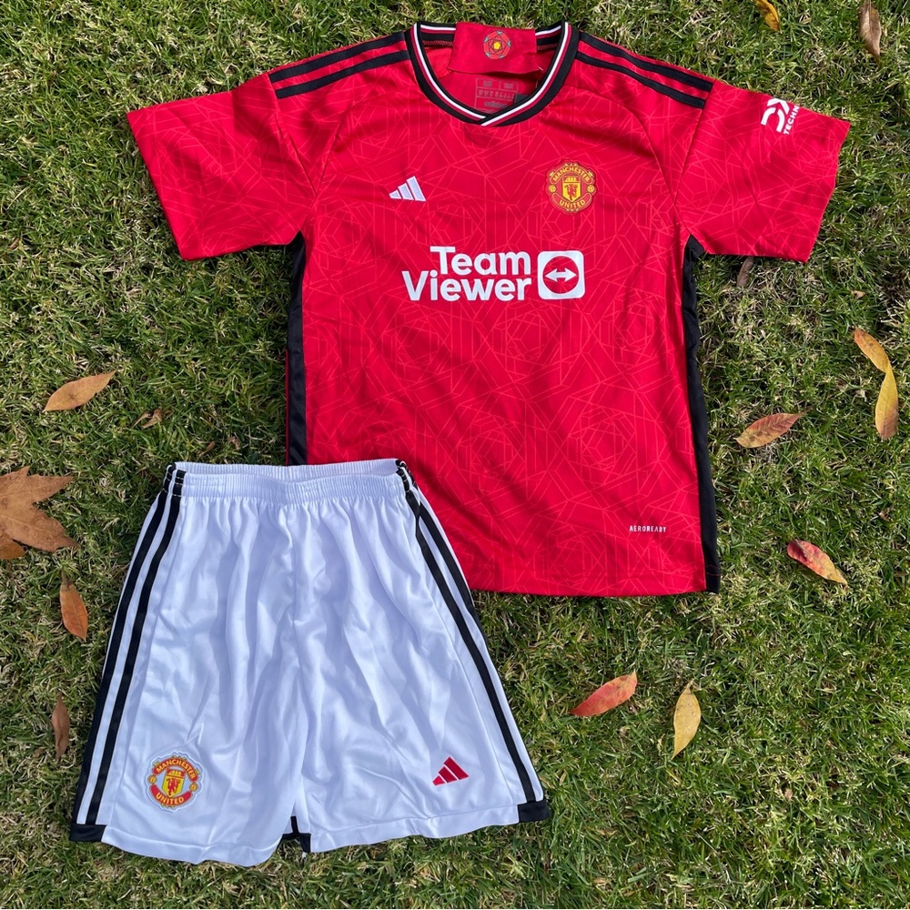 Kids man United home jersey